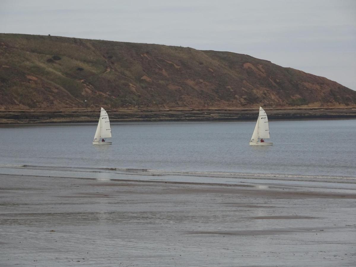 Sunrise Corner, The Bay Filey, Wi-Fi, Pets, Pool Apartamento Exterior foto